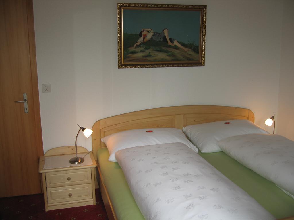 Ferienwohnungen Chalet Hohturnen Grindelwald Quarto foto