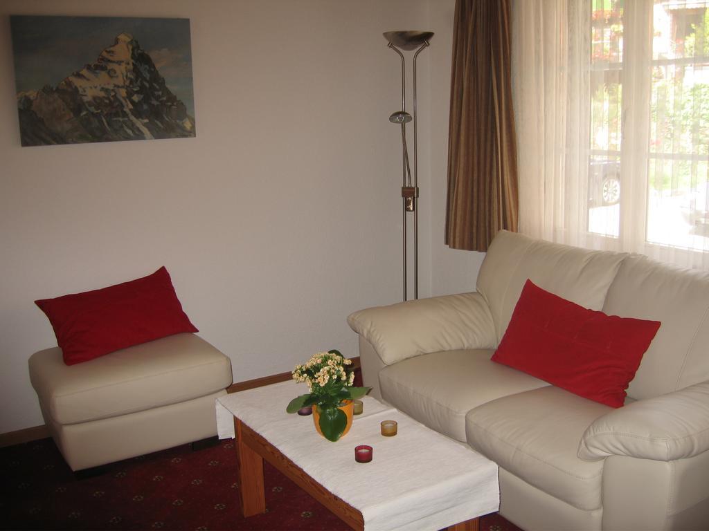 Ferienwohnungen Chalet Hohturnen Grindelwald Quarto foto